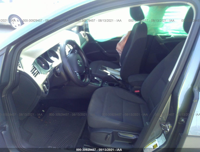 3VW217AU9GM032210