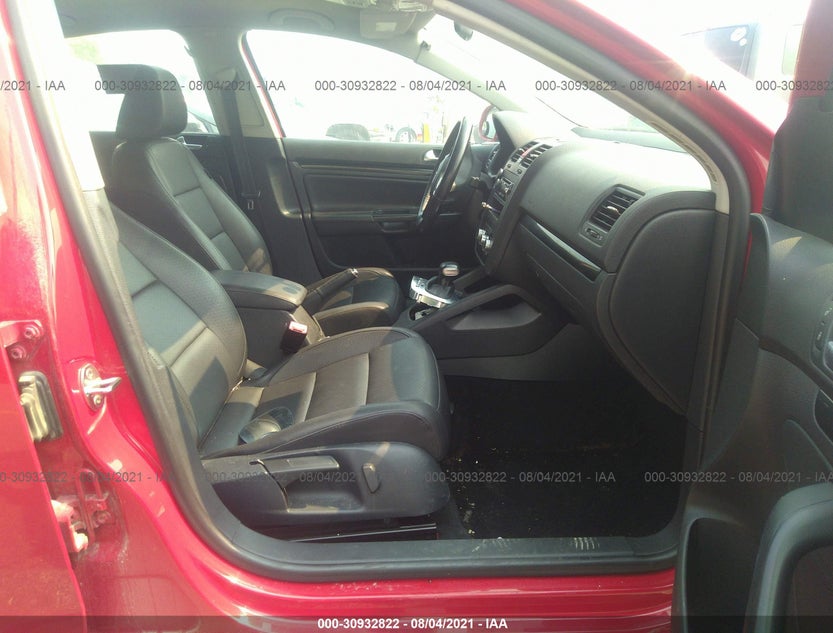 3VWRX7AJ8AM030085