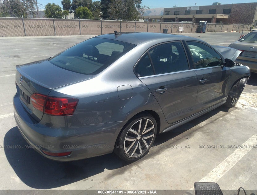 3VW4A7AJ7DM218404