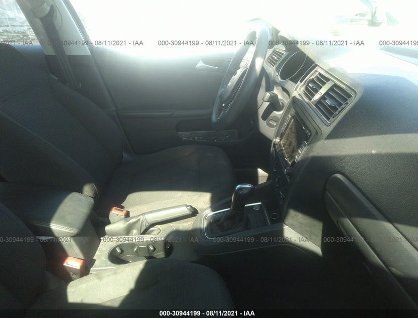 3VW2K7AJ2FM352003