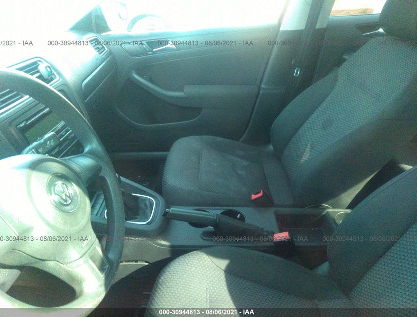 3VW1K7AJ8BM399669