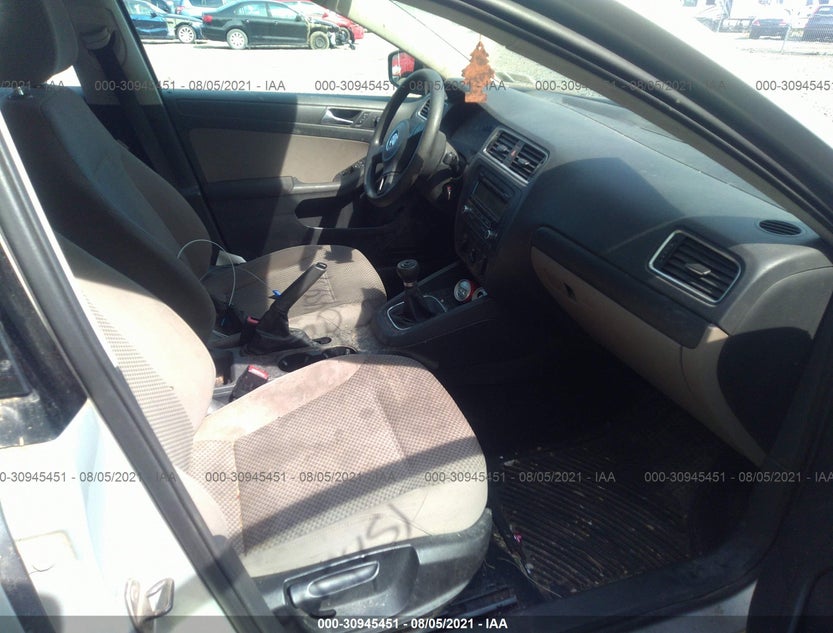 3VW1K7AJ5BM327697
