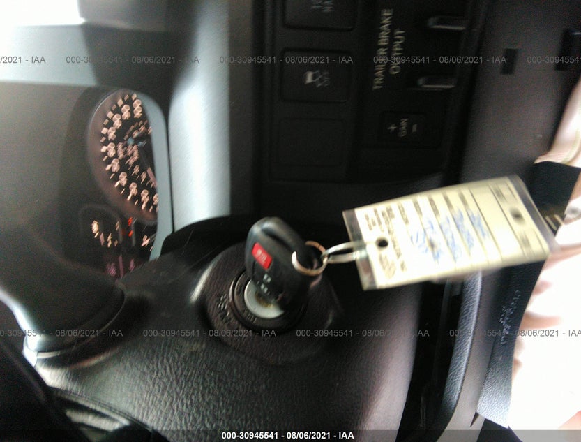 5TFUY5F13KX806562