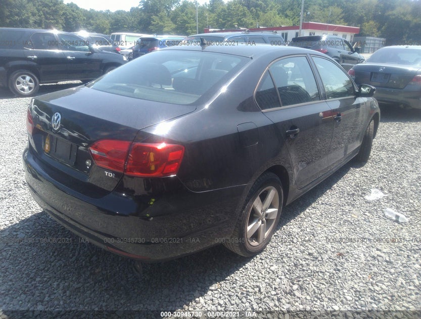 3VW3L7AJ4CM399126