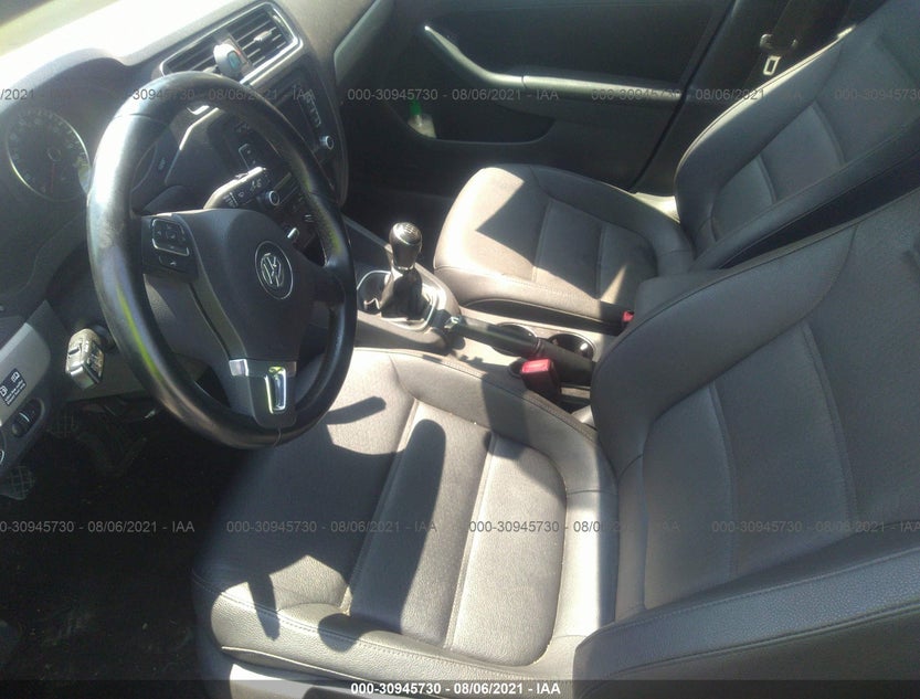 3VW3L7AJ4CM399126