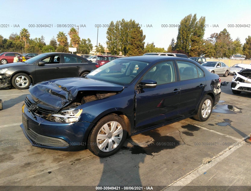 3VWD17AJ0EM400561