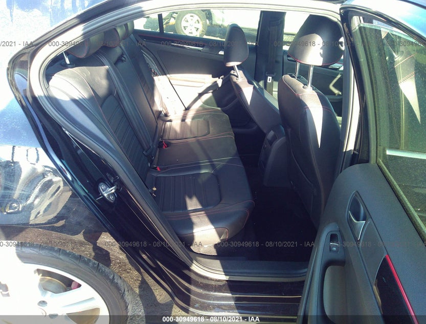 3VW4S7AJ2GM400027