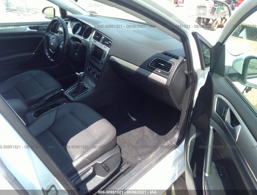 3VW217AU7FM018935