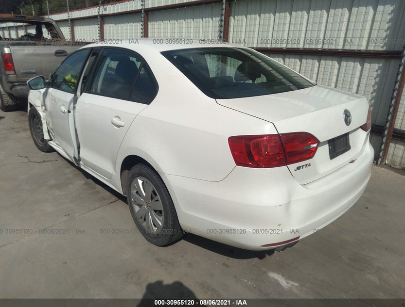 3VWDP7AJ8CM372696