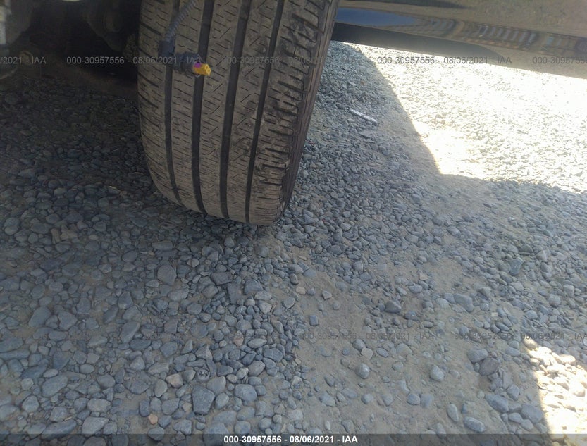 3VW5T7AUXFM037499