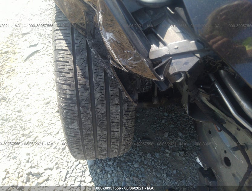 3VW5T7AUXFM037499
