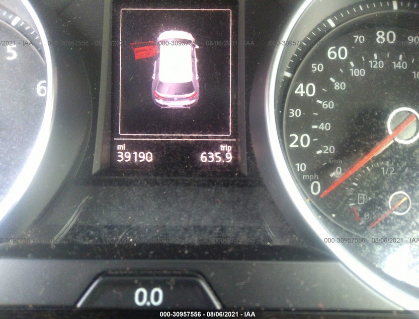 3VW5T7AUXFM037499