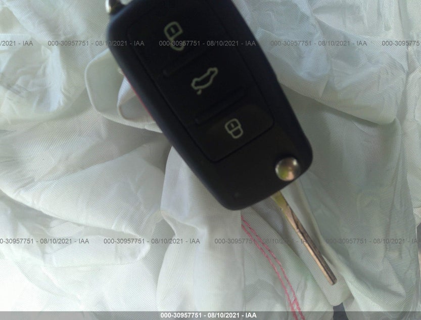 3VW167AJ4HM387077