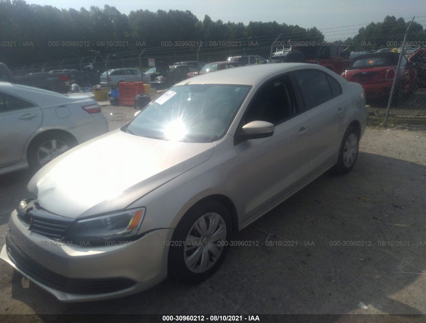 3VWDX7AJ5BM325835