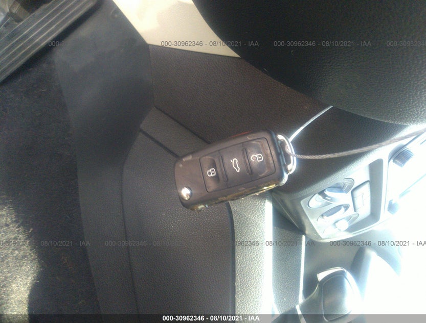 3VWDB7AJ8JM262730