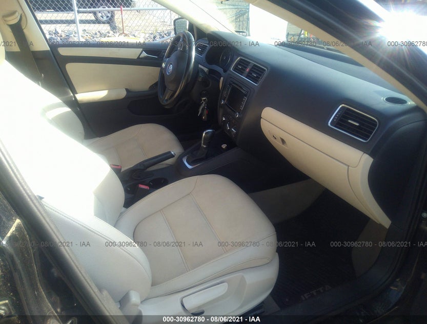 3VWDP7AJ1CM337997
