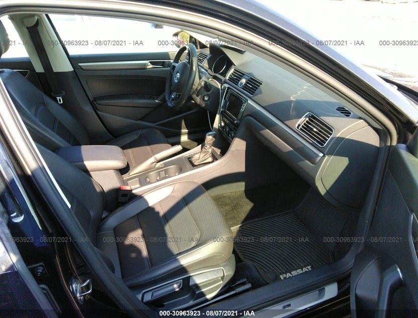 1VWDT7A36HC080003