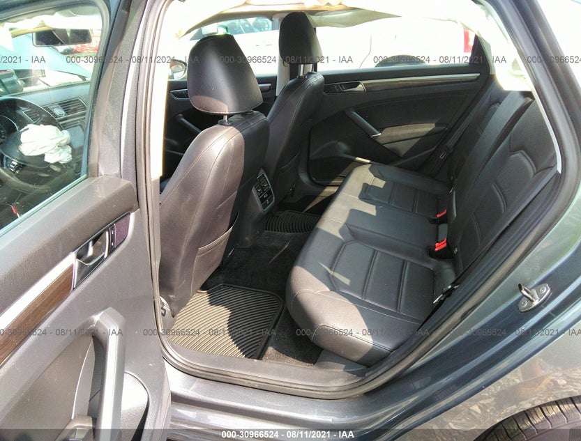 1VWBT7A33HC036855