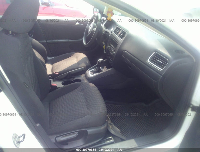 3VW2K7AJ7DM227592