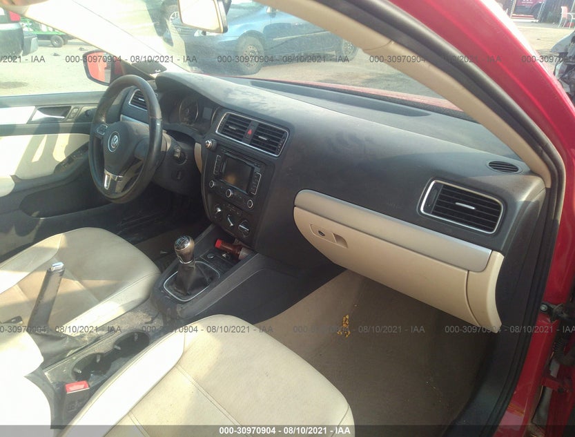 3VW3L7AJ2CM363418