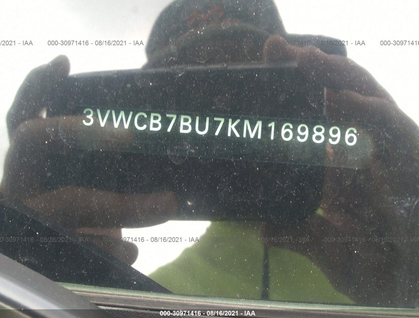 3VWCB7BU7KM169896