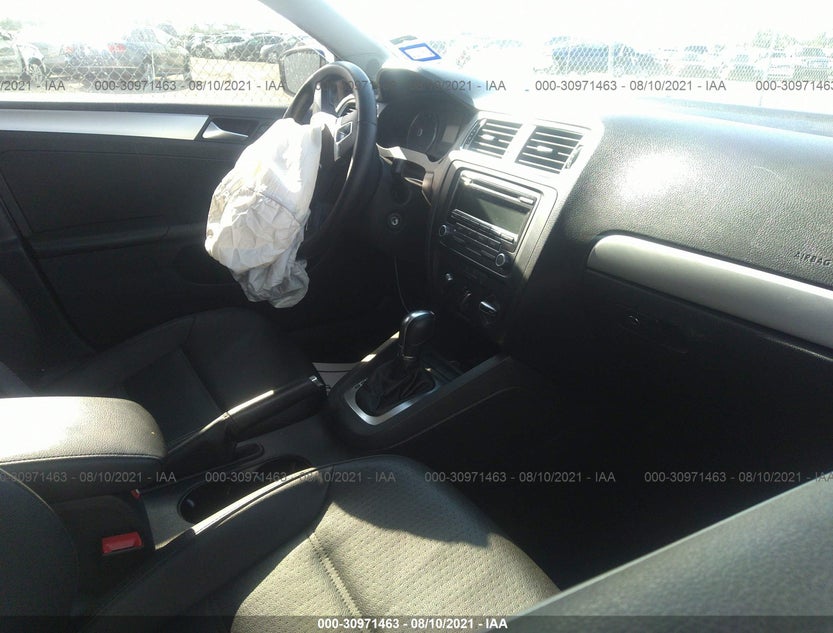 3VWDX7AJ4DM400088