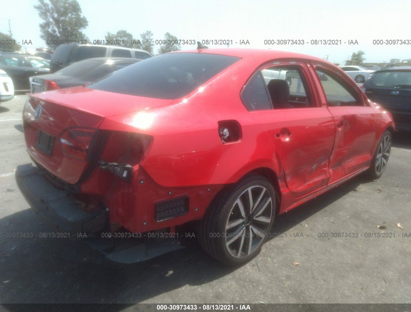 3VW4A7AJ3CM020076