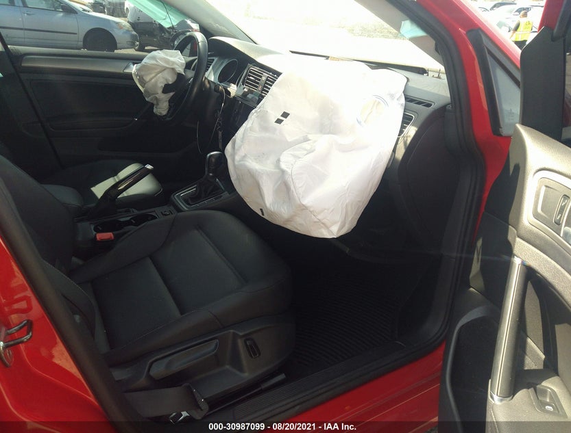 3VW217AU2FM010256