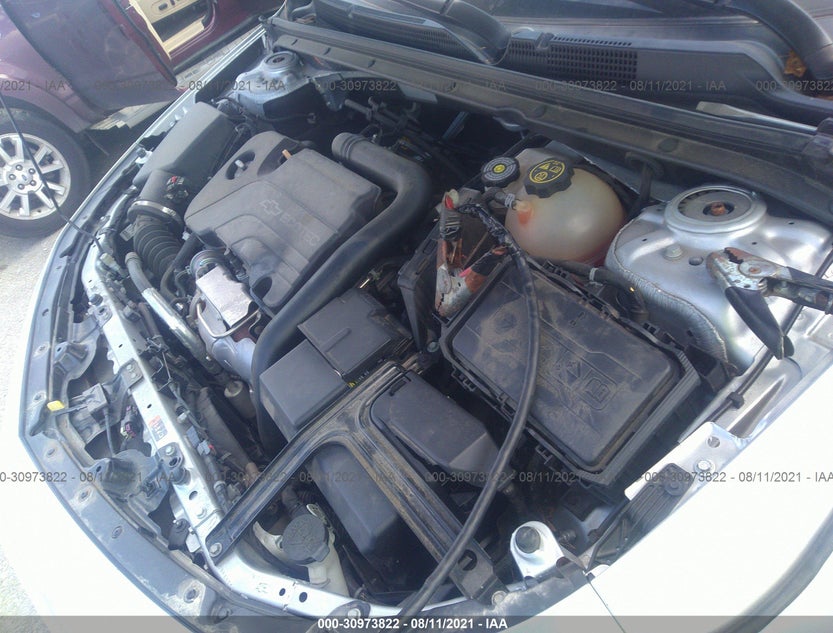 1G1ZB5ST4HF192093