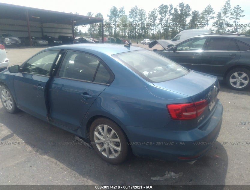 3VWD17AJ5FM232093