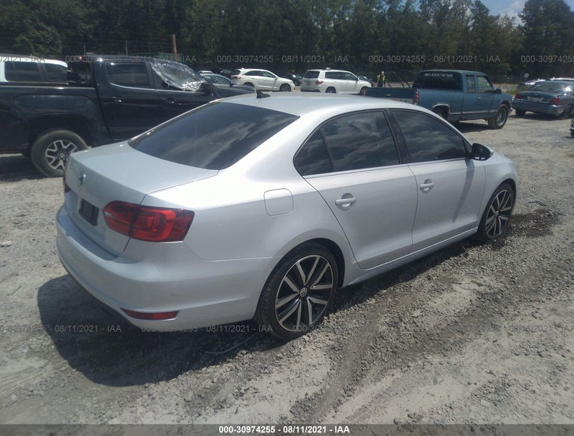 3VW4A7AJ4DM227187