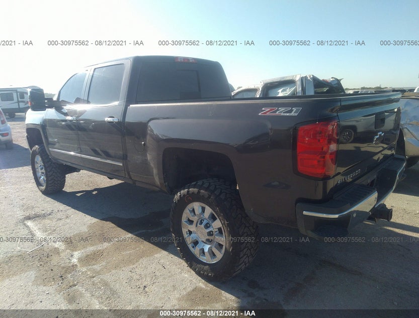 1GC1KWE8XFF590021
