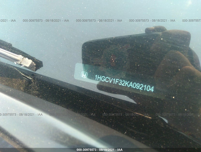 1HGCV1F32KA092104