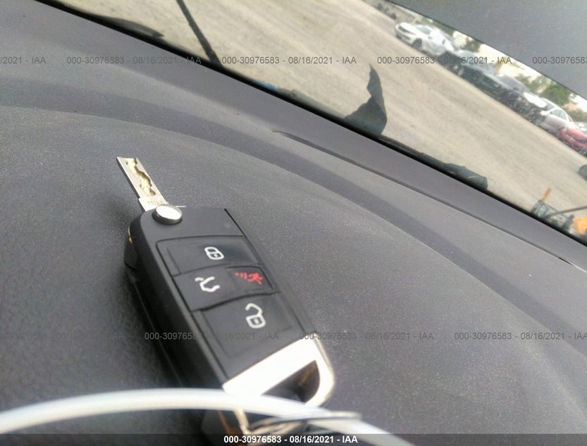 3VW5T7AU7GM051944