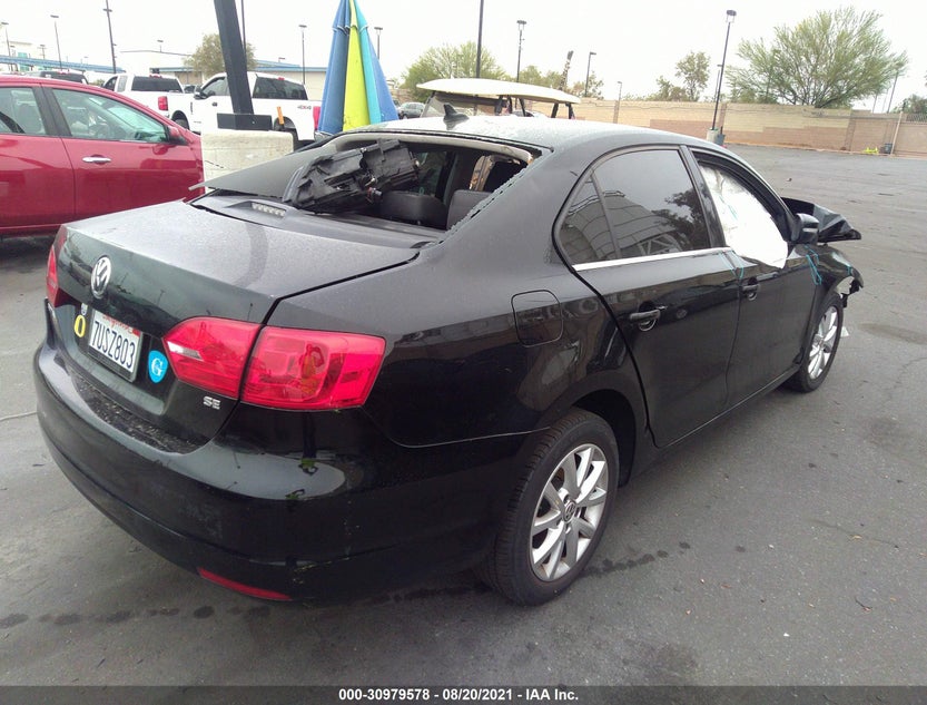 3VWD17AJ5EM370814