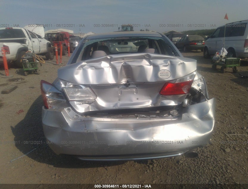 1HGCR2F35EA188100