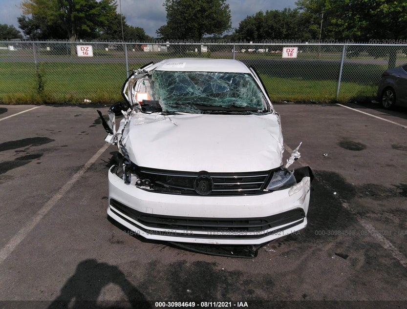 3VW167AJ8HM271672