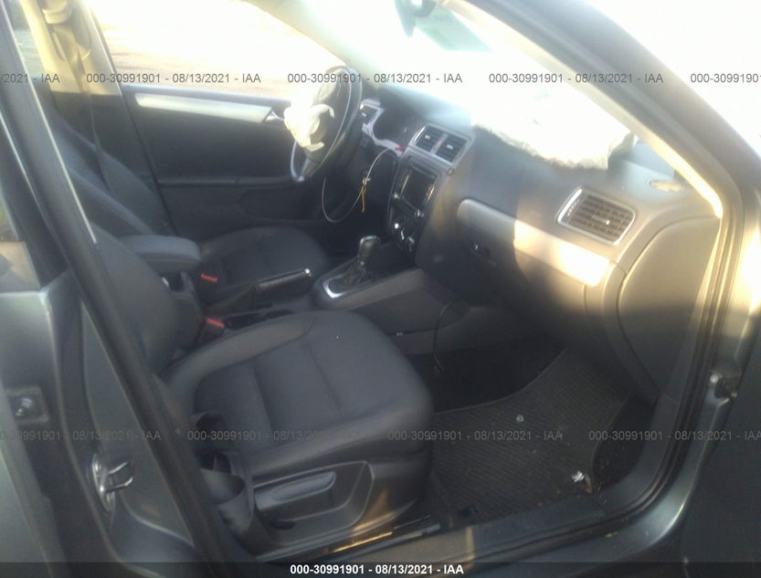 3VWLL7AJ2BM063862