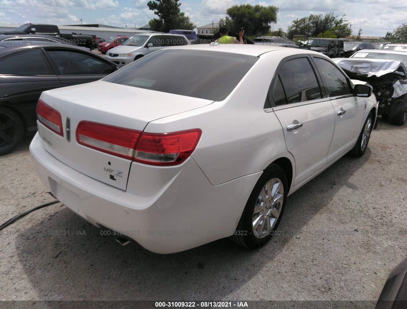 3LNHL2GC2BR750634