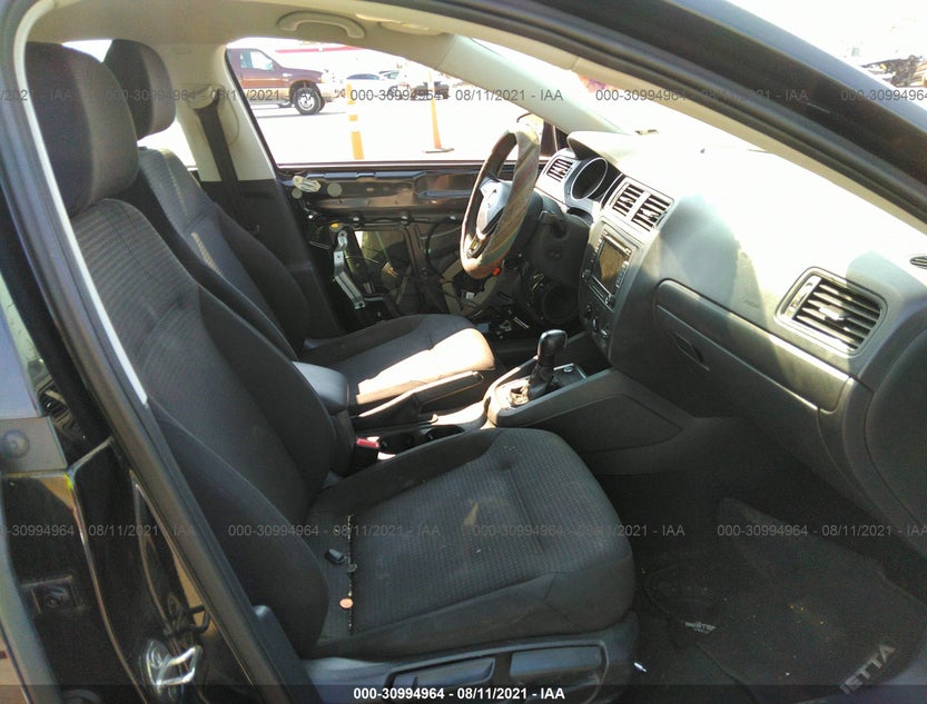 3VW2K7AJ8FM248275