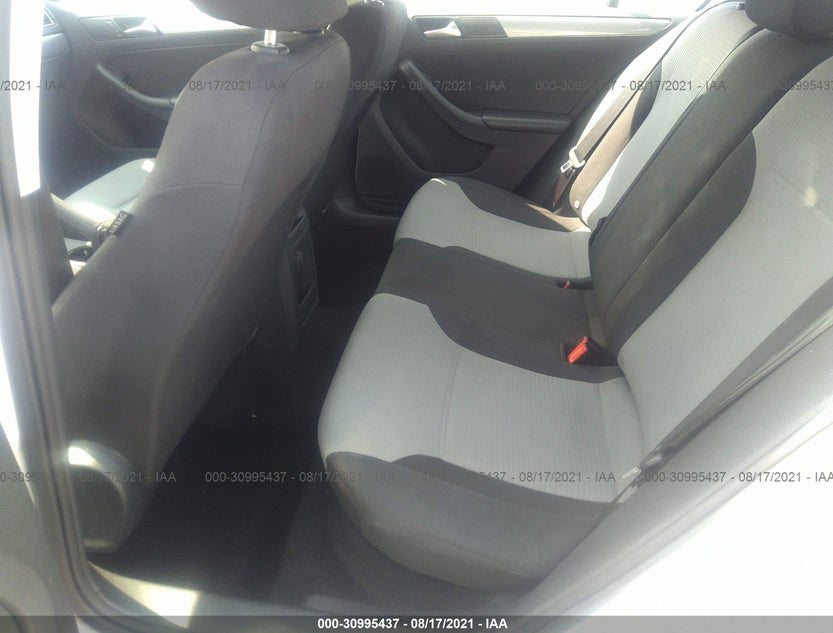 3VW2B7AJ8HM268626