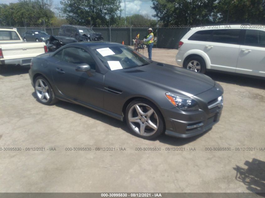 VIN WDDPK3JA5GF121878 2016 Mercedes-Benz SLK-Class,... no.1