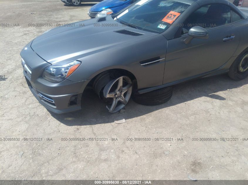 VIN WDDPK3JA5GF121878 2016 Mercedes-Benz SLK-Class,... no.6