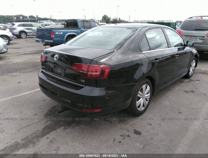 3VW2B7AJ5HM305860