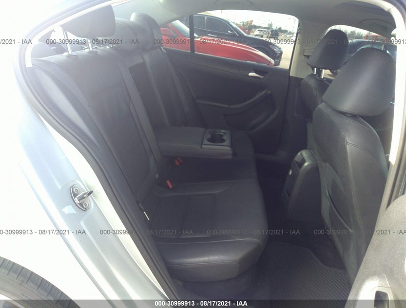 3VWDX7AJ5BM307156