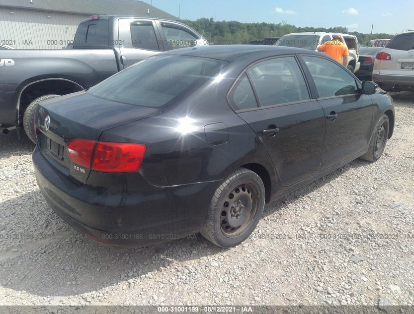 3VWDX7AJ5CM408764