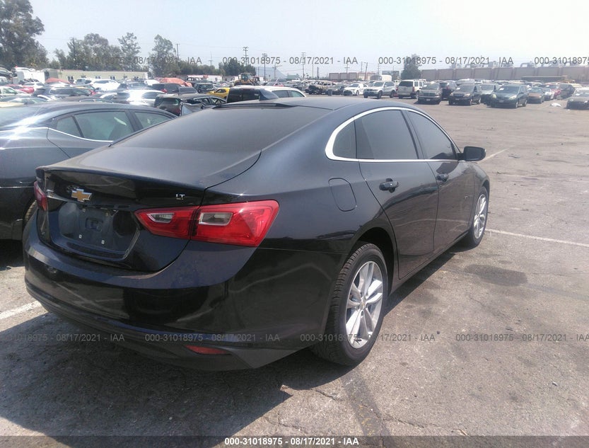 1G1ZD5ST6JF193682