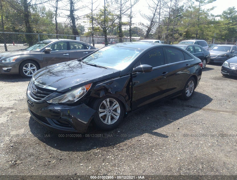 5NPEB4AC6BH082175