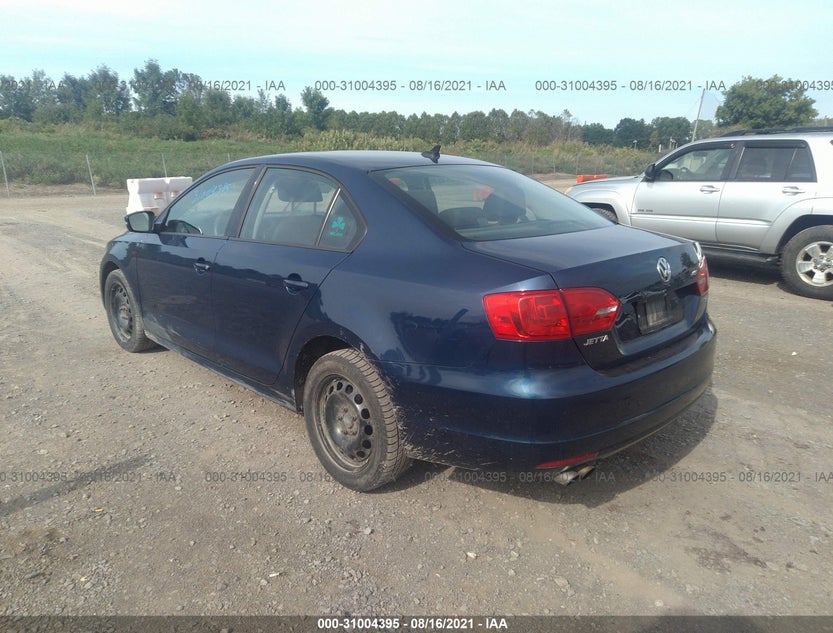3VWD17AJ4EM232200