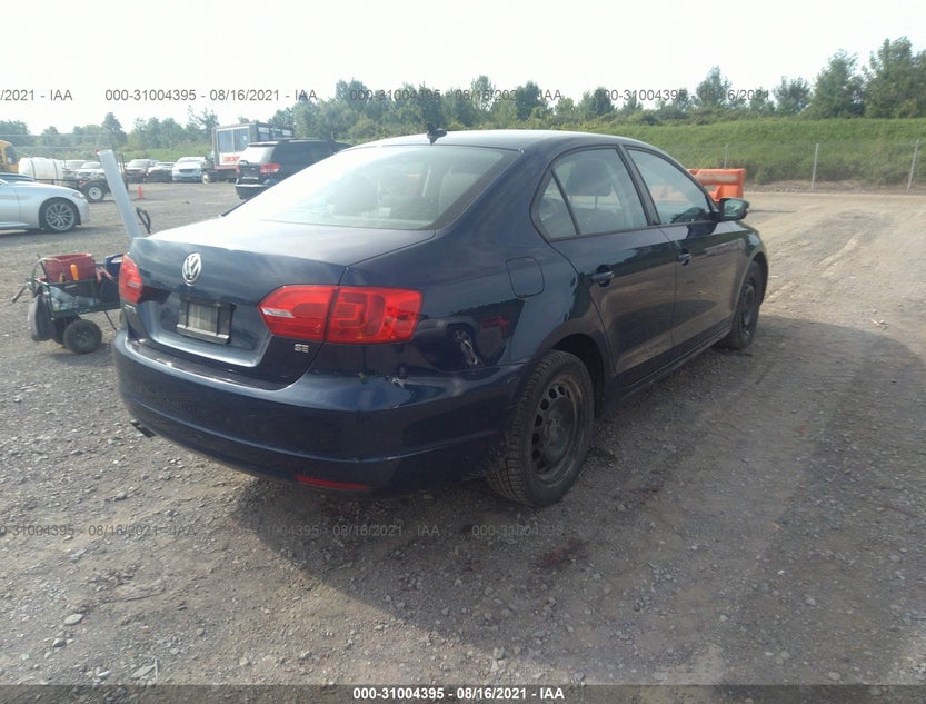 3VWD17AJ4EM232200